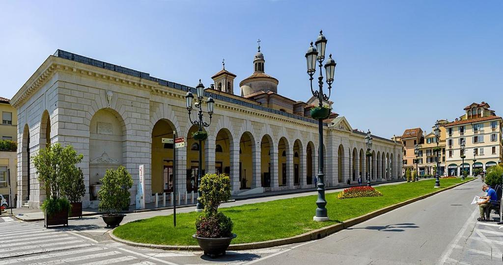 Ferienwohnung Mansarda A Due Passi Dal Centro Old2 Brescia Exterior foto